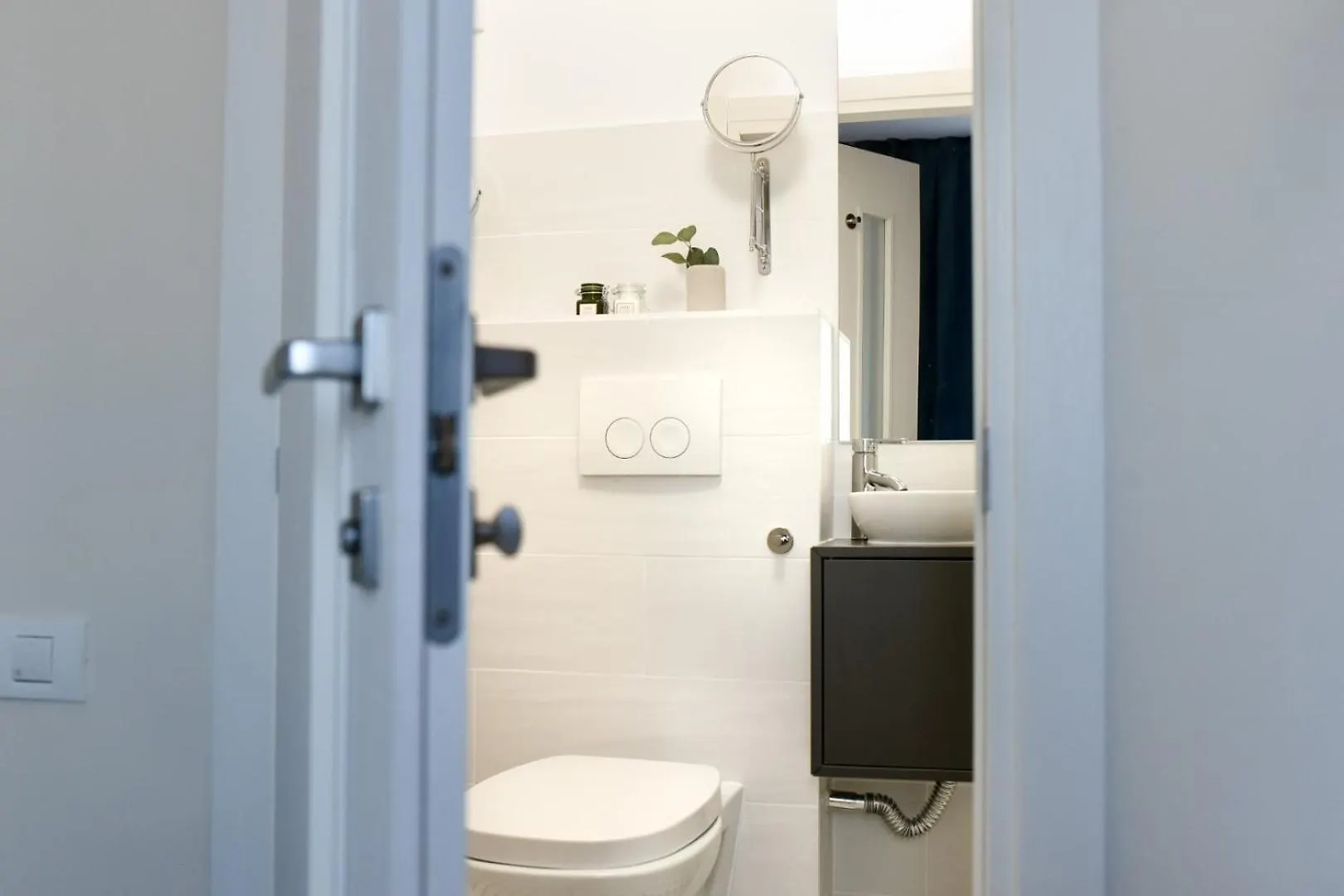 Explore And Relax: Your Ideal 2Br Apartment On Calea Victoriei Βουκουρέστι