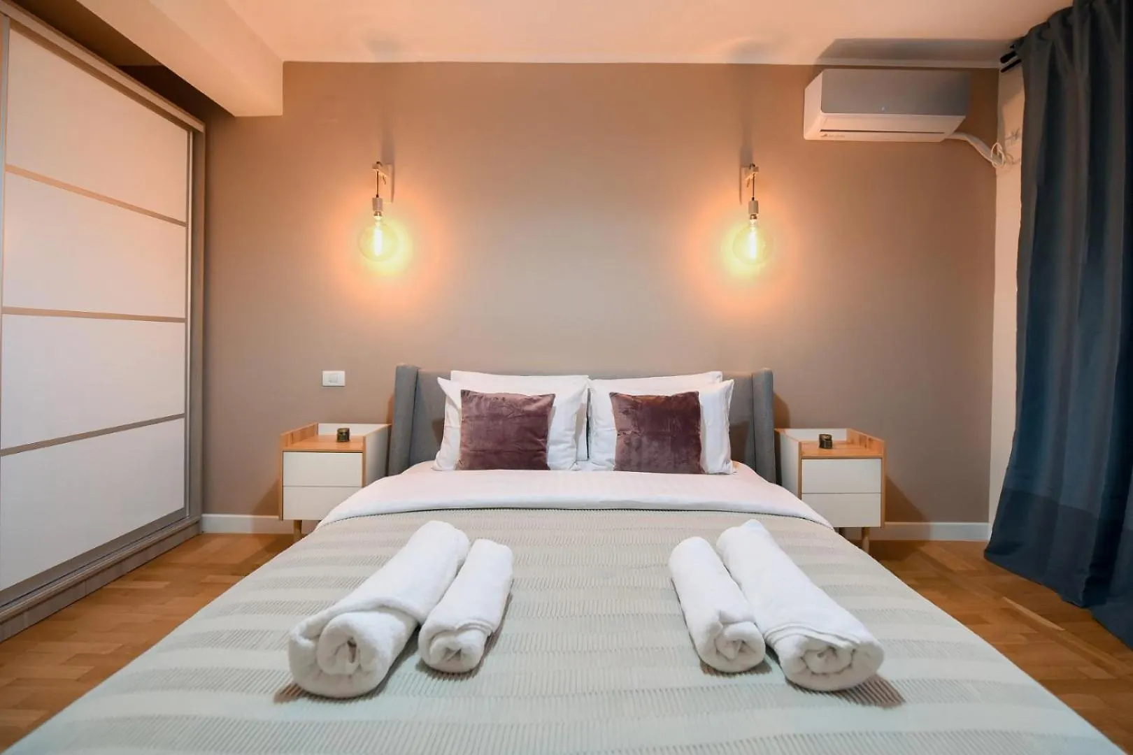 Explore And Relax: Your Ideal 2Br Apartment On Calea Victoriei Βουκουρέστι
