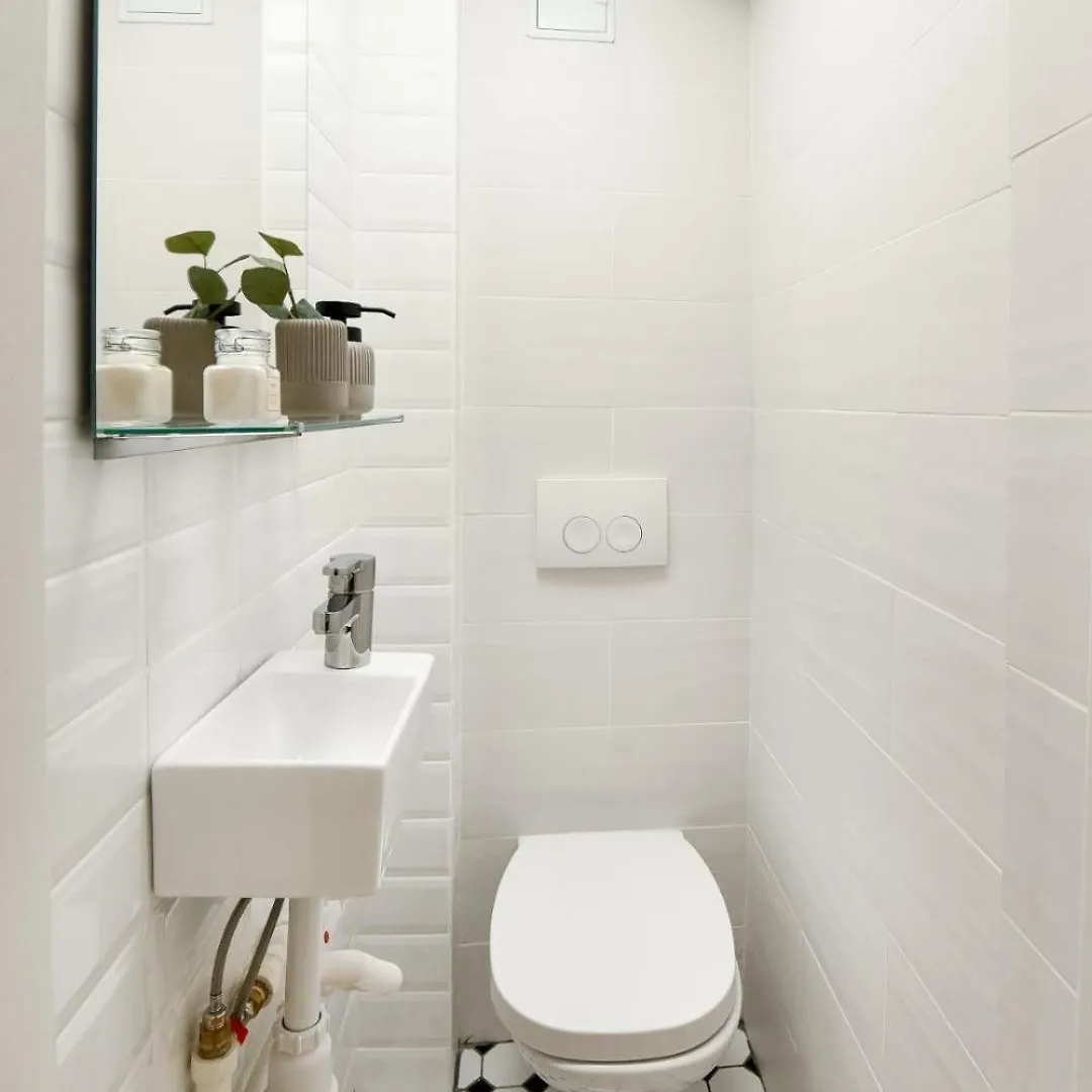 Explore And Relax: Your Ideal 2Br Apartment On Calea Victoriei Bucharest